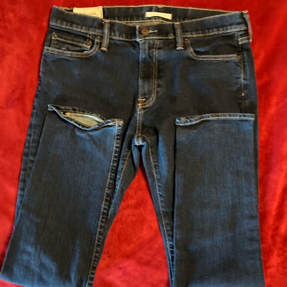 Abercrombie and Fitch men’s blue jeans in size 34 32. they are skinny jeans. - Picture 5 of 7
